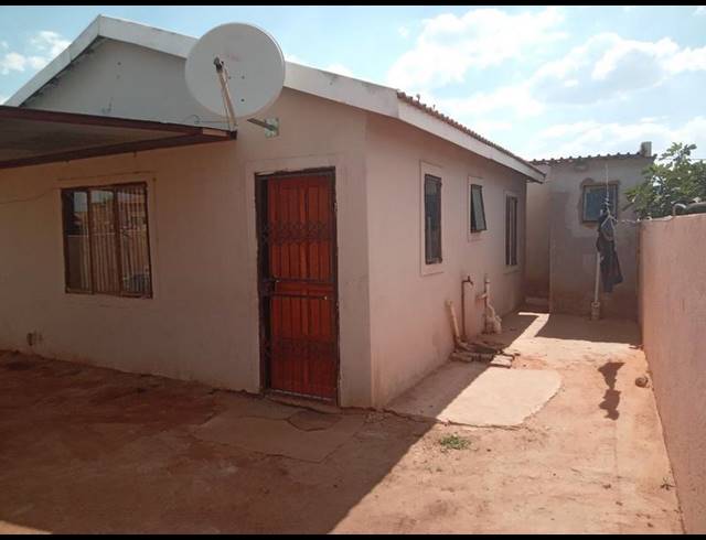 2 BEDROOM HOUSE FOR SALE IN SOSHANGUVE SOUTH